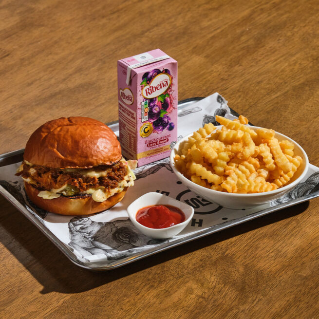 Kids Pulled Pork Burger Combo